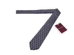 ■新品■未使用■ GUCCI グッチ 796410 シルク100% 総柄 ネクタイ ビジネス 紳士 メンズ ネイビー系×マルチカラー FQ8985