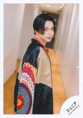 【中古】生写真(STARTO) 少年忍者/織山尚大/上半身/「SHOWbiz 2025」グッズオフショット/公式生写真