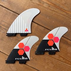中古 FCS2 フィン REACTOR リアクタートライフィン Mサイズ サーフィン