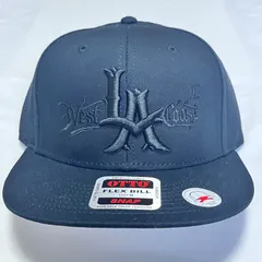 ［新品］YoungThirteenXIII ヤングサーティーン　/ LA XIII CAP BB cap フラットバイザー キャップ　Black White ブラックホワイト　黒　白刺繍 ウェッサイ　チカーノ