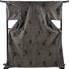 【美品】 紬 身丈167.5cm 裄丈67.5cm L 袷 草花 月 焦茶色 正絹 優品 【中古】