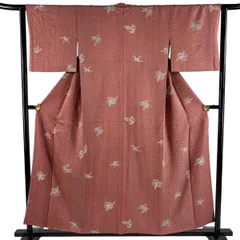 小紋 身丈155.5cm 裄丈62cm S 袷 笹 生り物 金彩 絞り 小豆色 正絹 秀品 【中古】