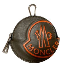 MONCLER モンクレール ロゴプリント レザー ネックストラップ付 ラウンド コインケース ポーチ カーキ オレンジ メンズ中古 古着 USED 美品
