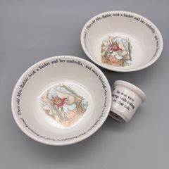ウェッジウッド　WEDGWOOD ピーターラビット　英国製　シリアルボウル　深鉢２点 エッグスタンド1点