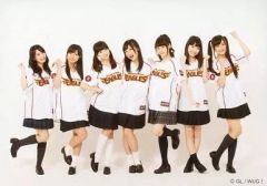 【中古】生写真(女性) Wake Up，Girls!/集合(7人)/横型・全身・ユニフォーム・吉岡茉祐口開け・田中美海右手腰・左手吉岡肩・山下七海右手吉岡肩・センター吉岡・背景白/「Wake Up，Girls! ナイター 2014」物販購入特典