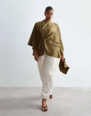 アレンジ レディース トップス シャツ ドレープ サテン ARRANGE Curve satin drape top withardware detail in olive オリーブ