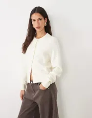 スリードベア レディース アウター カーディガン クルーネック Threadbare crew neck cardigan in cream クリーム