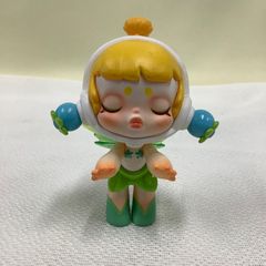 ポップマート　エルフ（妖精）フィギュア　スカルパンダキャンディーモンスタータウンシリーズ　C499