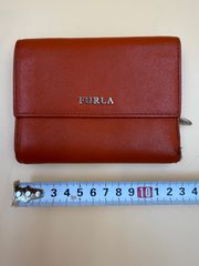 FURLA フルラ サフィアーノレザー 三つ折り財布 コンパクトウォレット レッド系 シルバーロゴ カード収納多数 2891422