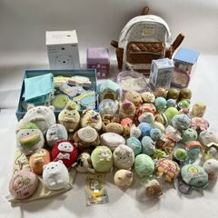 Sumikko Gurashi merchandise bundle: plush toys, backpack, polar bear, lizard, cat, light, wooden toys, miscellaneous goods. As-is condition. 4kg.