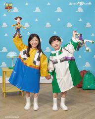韓国限定】ウッディ&バズなりきりトイ•ストーリー キッズレインコート2
