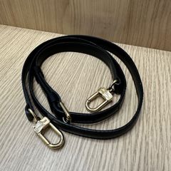 LOUIS VUITTON ルイヴィトン モンソー エピ 黒 ショルダーストラップ