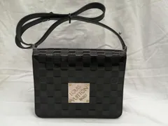 LOUIS VUITTON 型番：M92124 ダミエキャバレー