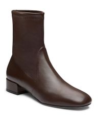 スチュアート ワイツマン レディース シューズ ブーツ・レインブーツ アンクル レザー Stuart Weitzman Womens Bacari Leather Ankle Boots Walnut