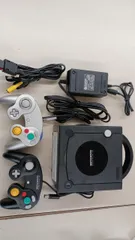 NINTENDO 型番：DOL-001 GAME CUBE