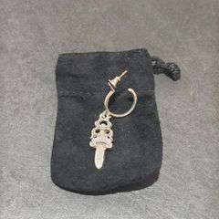 クロムハーツ　シルバーピアス CHROME HEARTS ダガーピアス ピアス クロムハーツ シルバー F （26158M