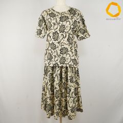 #snc カネコイサオ KANEKO ISAO セットアップ 白 黄色 黒 スカート プリーツ フレア 半袖 花柄 総柄 ドット レディース 1025061
