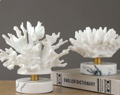 オーナメント 置物 オブジェ 珊瑚 サンゴ 白 おしゃれ かわいい インテリア 大理石調 スタンド 小物 雑貨 装飾品 リビング 寝室 玄関