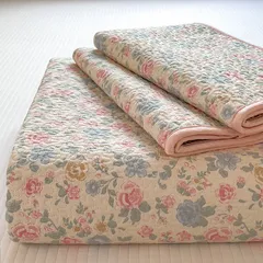 【新品】花柄キルティング ベッドカバー 1枚 4シーズン対応 北欧風 INS風 マルチカバー 　　ku1