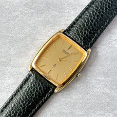 SEIKO クォーツ スクエアケース ローマンインデックス メンズ腕時計