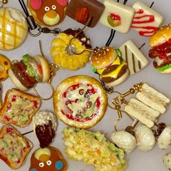 餃子ピアス 食品サンプル フェイクフードギョウザ 樹脂粘土