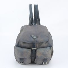 プラダ 白タグあり テスート ナイロン トライアングルロゴ レザー リュックサック リュック バックパック レディース WEE ER17-6【中古】