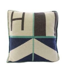 ミーイッセイミヤケ me ISSEY MIYAKE ヘリンボーンプリーツボトム