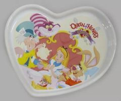 【中古】皿・茶碗 集合(お茶会) スーベニアプレート 「ふしぎの国のアリス」 東京ディズニーランド クイーン・オブ・ハートのバンケットホール限定