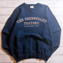 【希少デザイン】90s Vintage JERZEES SWEATSHIRT ジャージーズ ネイビー 紺 THE CHEESECAKE FACTORY ESTABLISHED 1972 ロゴプリント クルーネックスウェット トレーナー 古着 #26197