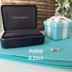 ティファニー ソリティアダイヤモンドスタッドピアス 0.22ct プラチナ