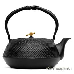【廃盤・在庫僅少】南部鉄器 鉄瓶 平形アラレ 宝小槌つまみ（黒） 1.6L 日本製 直火・IH対応 MT-210