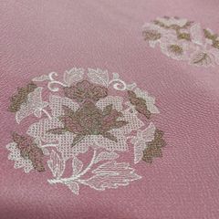 キラクニキモノ【ポリエステル着物専門店】◆色留袖◆袷◆広衿◆一つ紋◆国代◆刺繍◆トールサイズ◆身幅広め◆裄67.5cm◆丈169.5cm