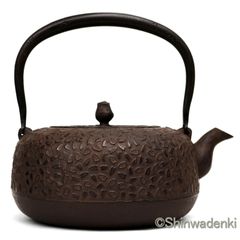 南部鉄器 鉄瓶 岩戸賢一郎作 平丸桜 1.6L 内面漆焼付・酸化被膜仕上 MT-298