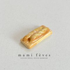 フェーヴ　バゲット　パン　フランス　フェーブ　ミニチュア陶器　m-4224