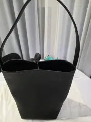 ザ・ロウ パークバッグ ミディアム ブラック