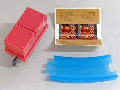 【中古】おもちゃ ダイナマイト貨車+曲線レール 「カプセルプラレール きかんしゃトーマス 探せ!!謎の海賊船と失われた宝物編」