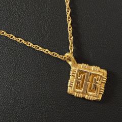 【美品】GIVENCHY ジバンシィ ネックレス ゴールド 4Gロゴ スクエア 四角 ロゴモチーフ ペンダント ロープチェーン ミニ 小ぶり クラシカル レディース アクセサリー ヴィンテージ 正規品