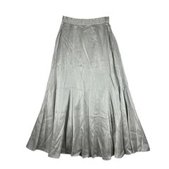 rienda リエンダ ロングスカート S シルバー系 光沢 シャイニー フレア 裾フレア レディース タグ付き 110EA631-1920