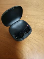 正規品）Apple AirPods 第4世代 充電ケースのみ ノイキャン無し - メルカリ