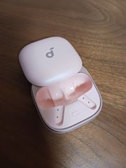 正規品）Apple AirPods 第4世代 充電ケースのみ ノイキャン無し - メルカリ