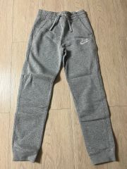 (新品) NIKE キッズ ジョガーパンツ XL