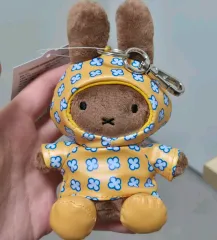新品) ミッフィー ぬいぐるみ キーホルダー レインコート メラニ