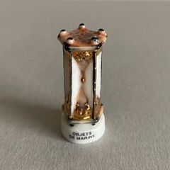砂時計のフェーブ／フランス雑貨／陶器ミニチュア／ブロカント／ヴィンテージ／蚤の市／幸運の小さな陶器