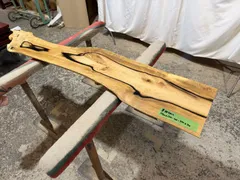 黒柿9822 一枚板無垢 乾燥材 1760x250-210-330x32mm カウンター 棚 テレビ台 花台 DIY 窓台 ローテーブル