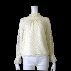 アースミュージック&エコロジー EARTH MUSIC & ECOLOGY レース フリル シャーリング プルオーバー カットソー 花柄 刺繍 キャンディスリーブ 長袖 M アイボリー