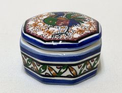 D508 ポルトガル コインブラ手描 陶器小物入れ 八角 香合 ボンボニエール 蓋物 径5cm