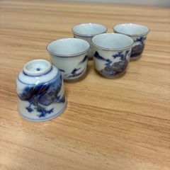 【九谷焼】金彩染付　山水図　お猪口　5客セット　ぐい呑み　酒器　骨董　アンティーク　当時物　手描き　骨董食器