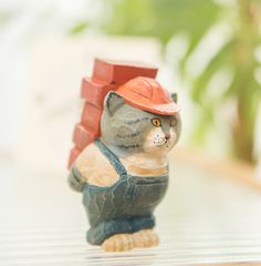 新作!!木彫りのネコ働くトラネコ猫インテリア置物インテリア雑貨インテリア小物工芸品手彫り彫刻品