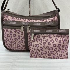 9942　LeSportsac　レスポートサック　 ショルダーバッグ　斜めがけ　紐調節可能　 デラックスエブリデイ　マチ拡張　レオパード　 ヒョウ柄　アニマル　ピンク系　ナイロン　 軽量　ポーチ付き　レディース