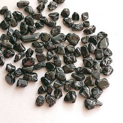 ブラックスピネル さざれ 20g ハンドメイド 浄化に